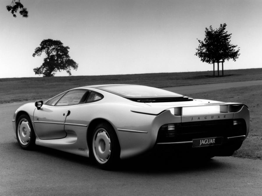 Jaguar XJ220 1992 года  (UK) (фото 4 из 11)